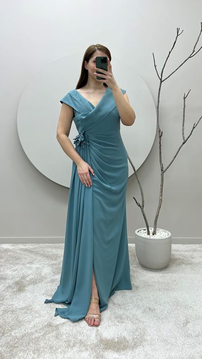Vestido de noche de talla grande con cuello cruzado de cuello cruzado verde menta con detalle de cintura