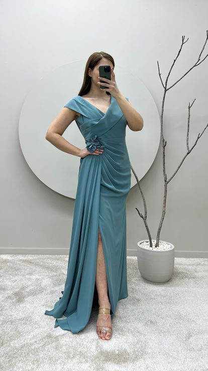 Vestido de noche de talla grande con cuello cruzado de cuello cruzado verde menta con detalle de cintura
