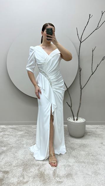 Beyaz Beli Drapeli İşleme Detay Büyük Beden Tasarım Abiye Elbise
