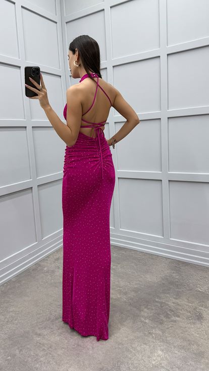 Kleid in Fuchsiafarbenem Design mit gerafftem Ausschnitt