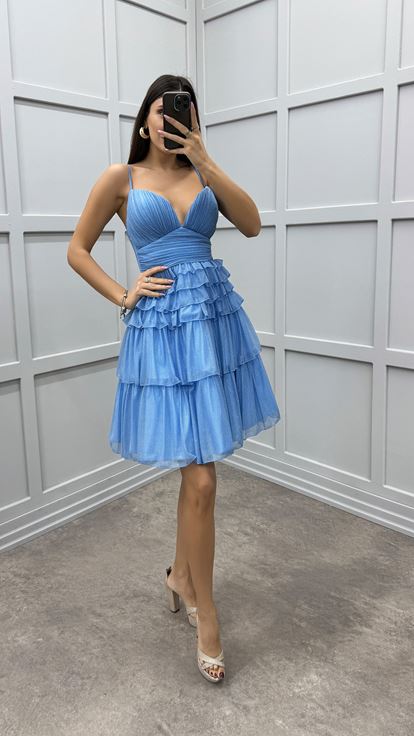 Mini vestido de diseño de piso con correa de cuerda azul