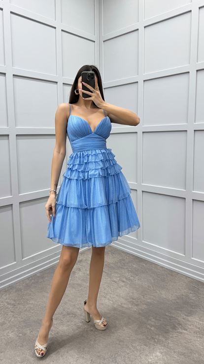 Mini vestido de diseño de piso con correa de cuerda azul