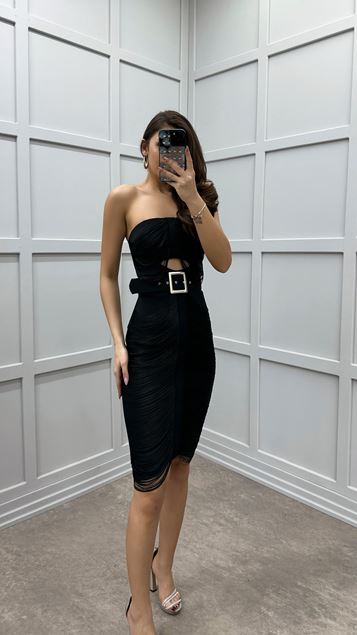 Siyah Straplez Püskül Detay Kemerli Tasarım Mini Elbise