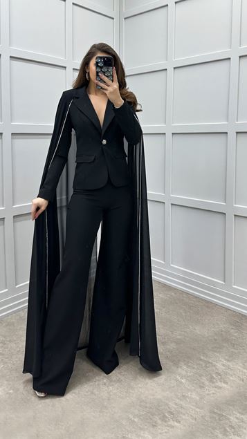 Conjunto doble con diseño de detalle de manga negra