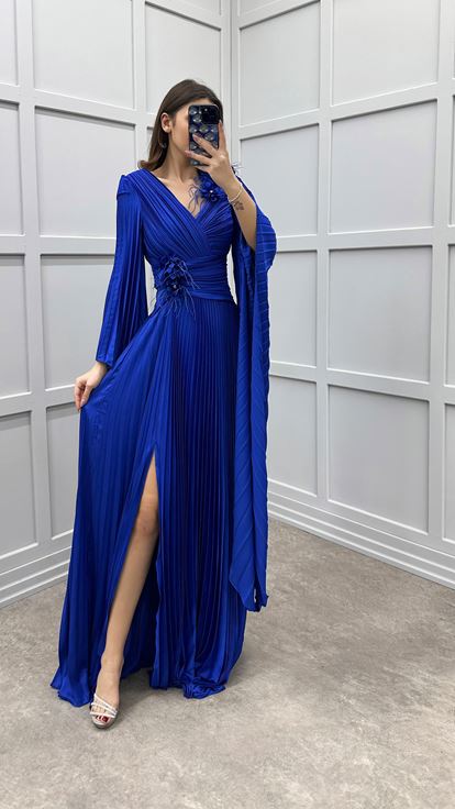 Saks Shoulder Rose Detail Belted Designer Dress