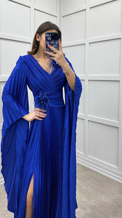 Saks Shoulder Rose Detail Belted Designer Dress