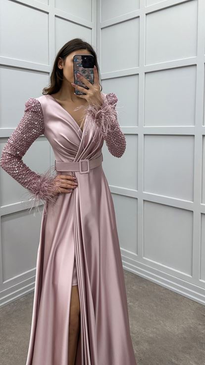 Powder Sleeves Feather Sleeves Embroidered Design Satin Evening Dress