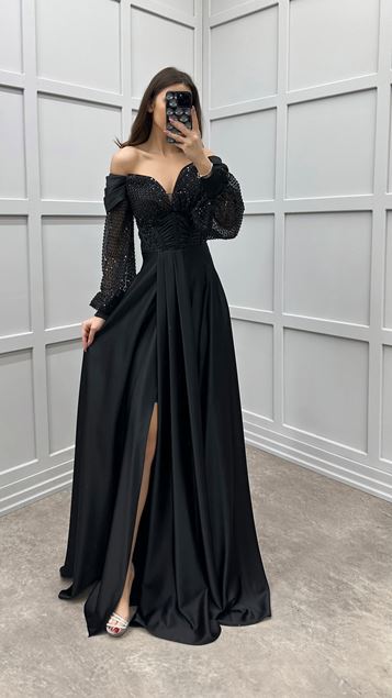Siyah Balon Kol Göğsü Pul Omuz Detay Tasarım Saten Abiye Elbise