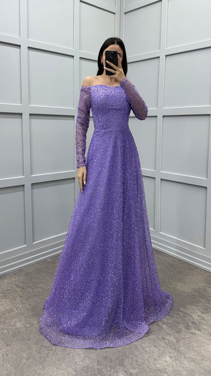 فستان بتصميم مطوي بنقوش وأكمام بالونية بلون أرجواني فاتح