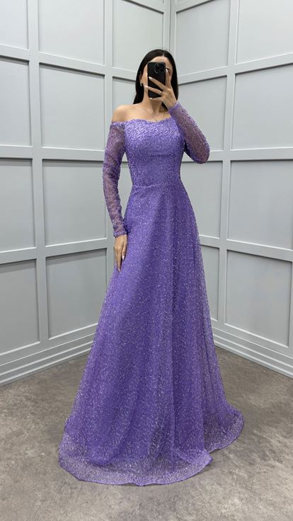 فستان بتصميم مطوي بنقوش وأكمام بالونية بلون أرجواني فاتح