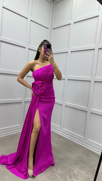 Fuchsia bustier Rose Détail Design Satin Robe De Soirée