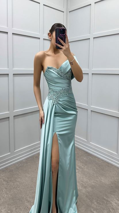 Mint Green One Shoulder Waist Stone Satin Evening Dress