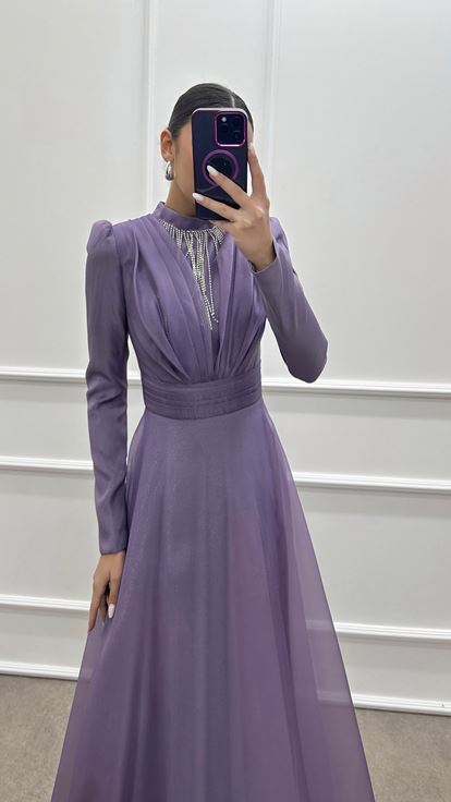 Poitrine lilas plissé pompon détail hijab design robe
