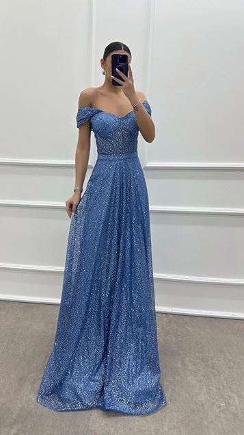 Robe à motif brodé avec détail d’épaule indigo