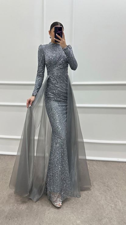 Robe hijab à sequins et détails en tulle gris
