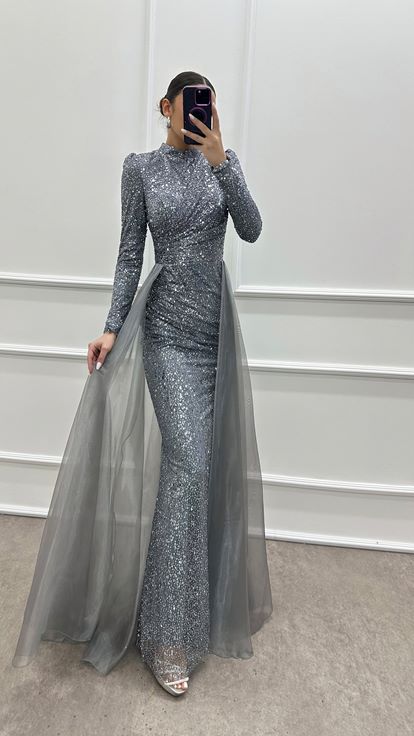 Robe hijab à sequins et détails en tulle gris
