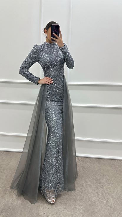 Robe hijab à sequins et détails en tulle gris