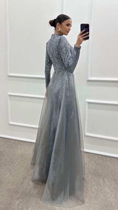 Robe hijab à sequins et détails en tulle gris