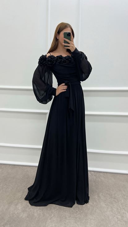 Abito İn Chiffon Taglie Forti Con Maniche A Palloncino Rosa Con Petto Nero