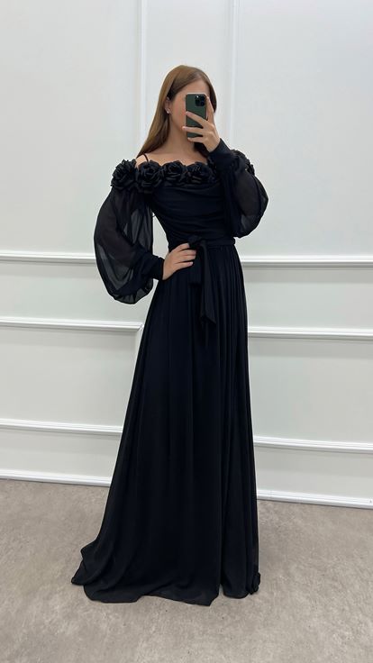 Abito İn Chiffon Taglie Forti Con Maniche A Palloncino Rosa Con Petto Nero