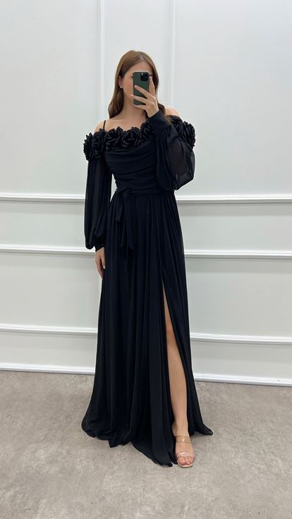 Abito İn Chiffon Taglie Forti Con Maniche A Palloncino Rosa Con Petto Nero