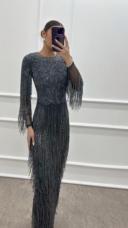 Gri Kolları püskül Özel İşlemeli Tasarım Abiye Elbise