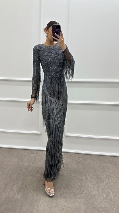 Gri Kolları püskül Özel İşlemeli Tasarım Abiye Elbise