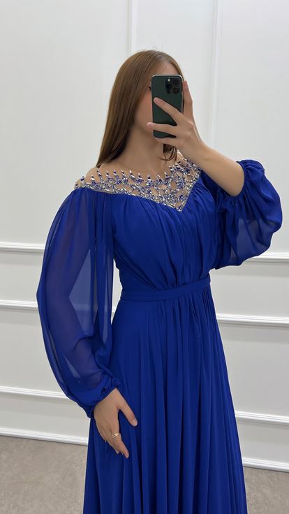 Abito Taglie Forti İn Chiffon Con Maniche A Palloncino Effetto Sax Chest