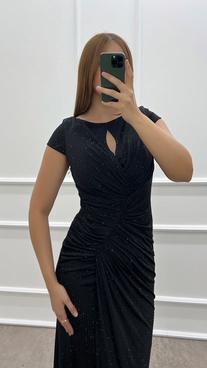 Abito nero drappeggiato a pois ricamato  taglie forti