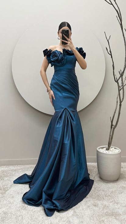 Petrol Straplez Göğsü Gül Detay Abiye Elbise