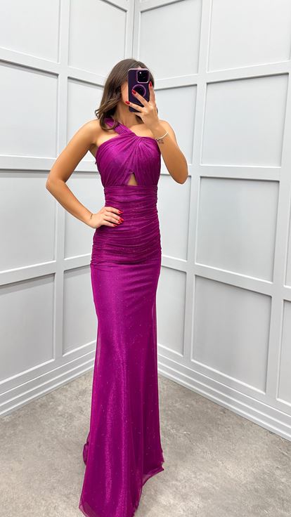 فستان سهرة لامع بلون الفوشيا بكتف واحد