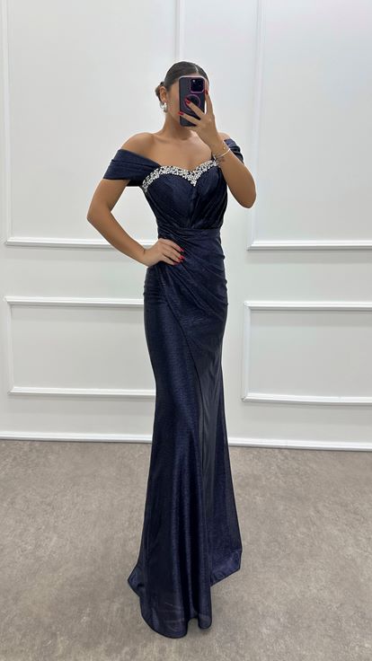 Lacivert Omuz Detay Göğsü Drapeli İşlemeli Elbise