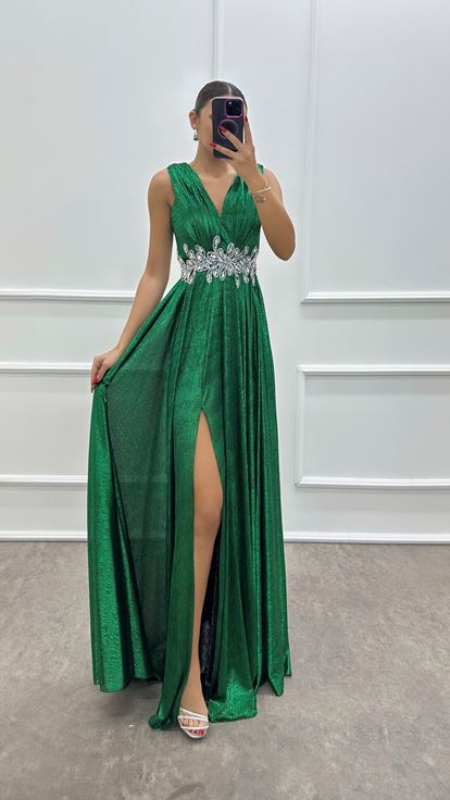 Zümrüt Yeşili V Yaka Beli İşlemeli Tasarım Elbise