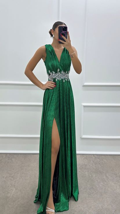 Zümrüt Yeşili V Yaka Beli İşlemeli Tasarım Elbise