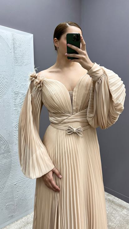 Beige Plus Size Dress with Rose Detail on the Shoulders