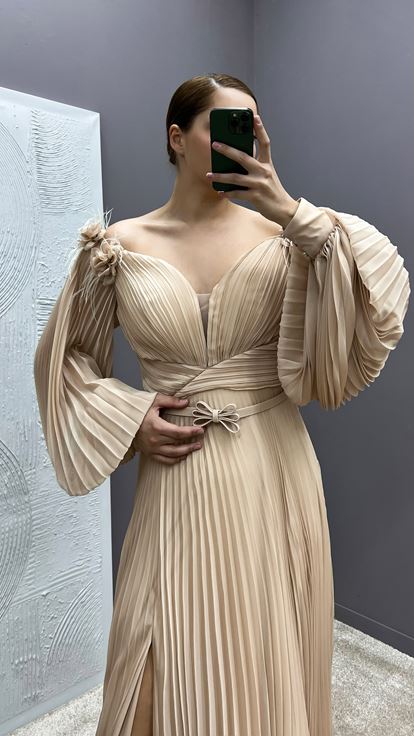 Beige Plus Size Dress with Rose Detail on the Shoulders