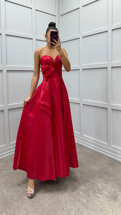 Kırmızı Straplez Beli Fiyonk Tasarım Elbise