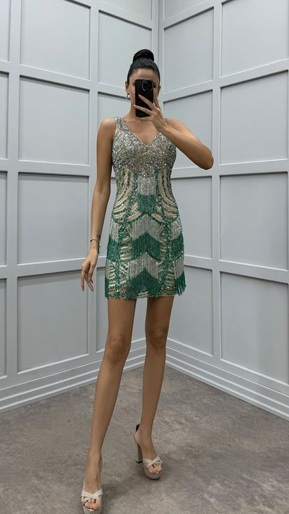 Yeşil Püskül Detay Özel Tasarım Elbise