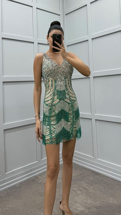 Yeşil Püskül Detay Özel Tasarım Elbise