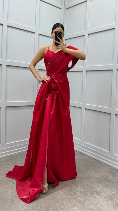 Red Rope Strap Waist Rose Detail Design Dress