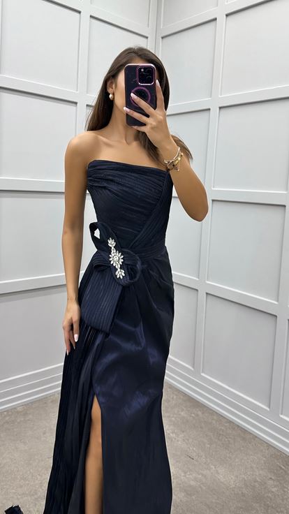 Lacivert Straplez Beli Fiyonk Taşlı Abiye