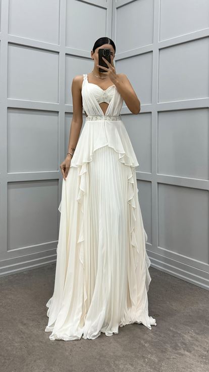 Beyaz Bel Ve Sırt Detay Pliseli Abiye