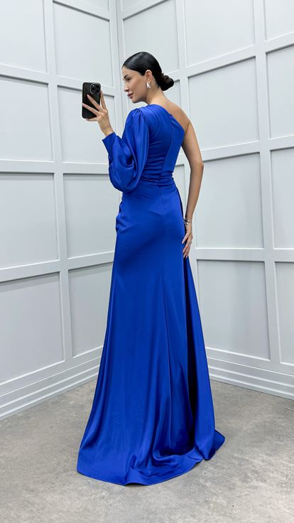 Saks Tek Omuz Beli Taşlı Tasarım Elbise