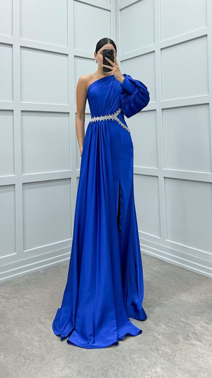 Saks Tek Omuz Beli Taşlı Tasarım Elbise