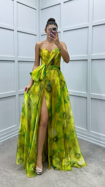 Fıstık Yeşili Straplez Beli Fiyonk Desenli Tasarım Elbise