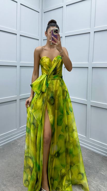 Fıstık Yeşili Straplez Beli Fiyonk Desenli Tasarım Elbise