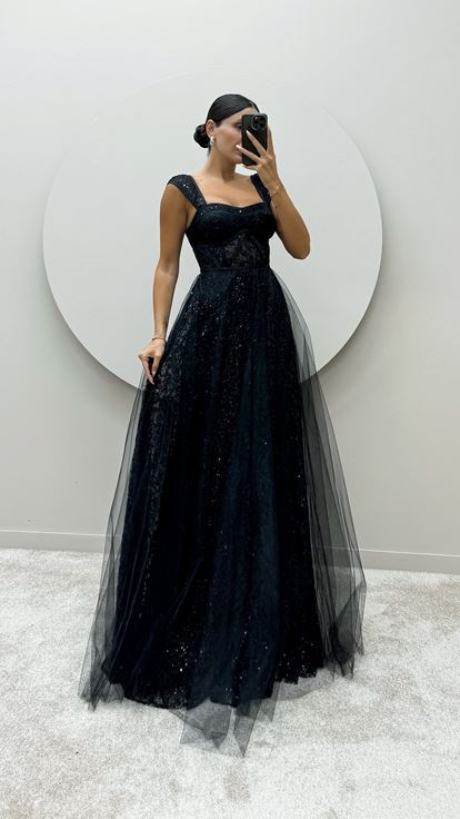 Black Transparent Detail Embroidered Design Dress