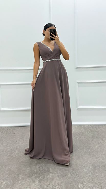 Powder Waist and Stone Design Evening Dress with Chest