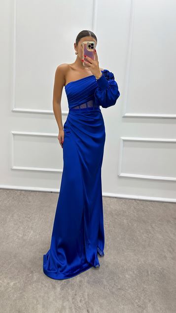 Vestido de noche transparente de una sola manga de Saks