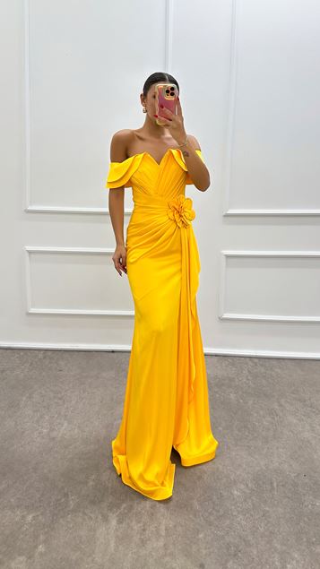 Yellow Boat Neck Rose Detail Evening Dress